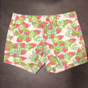 Lilly Pulitzer Strawberry Patch Shorts Size 0